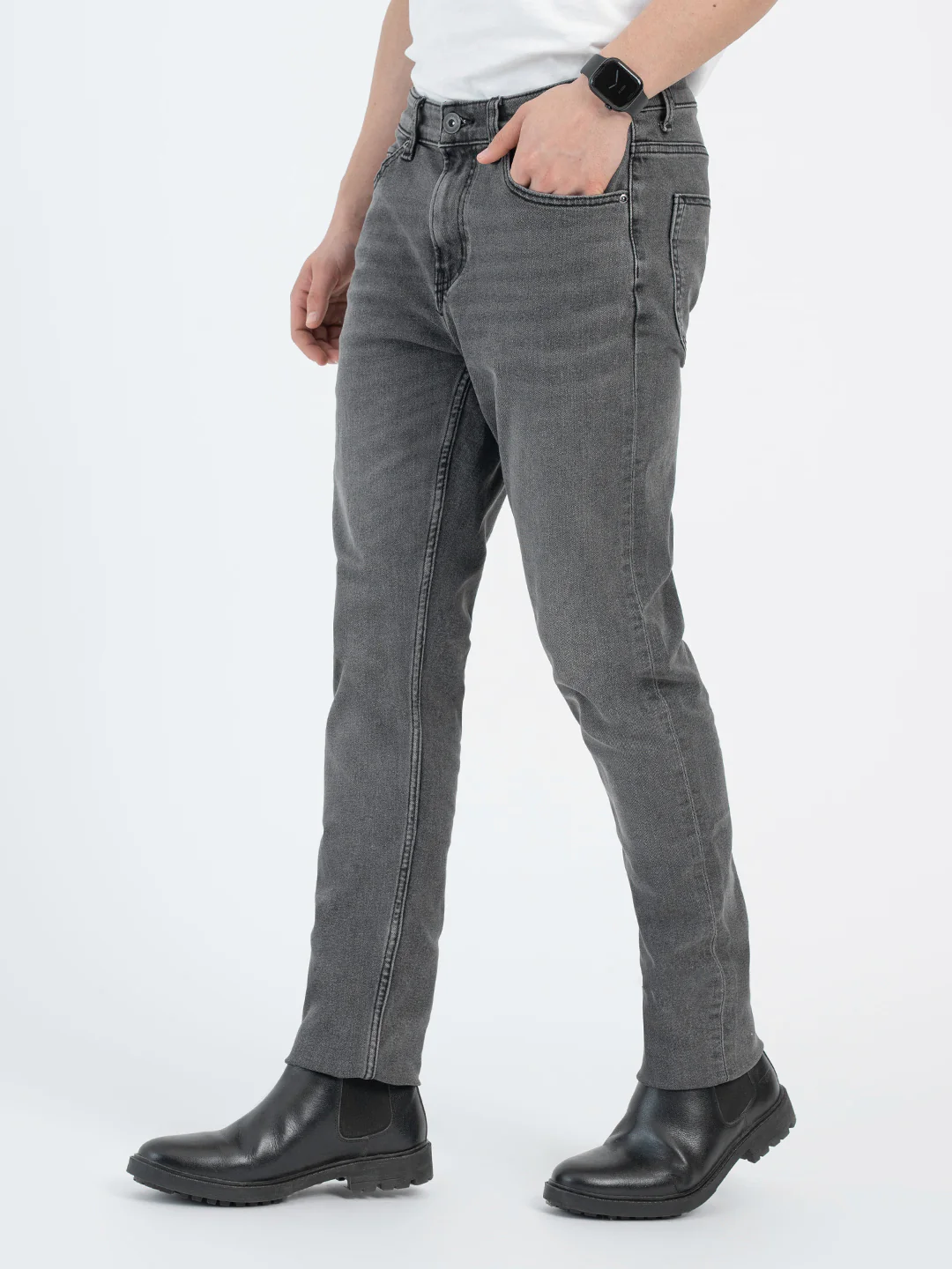 Classic Skinny Jeans for Men - Image 3