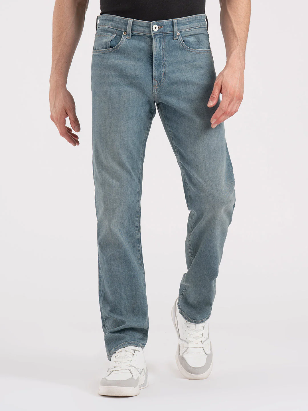 Menâ€™s Straight Fit Denim Jeans