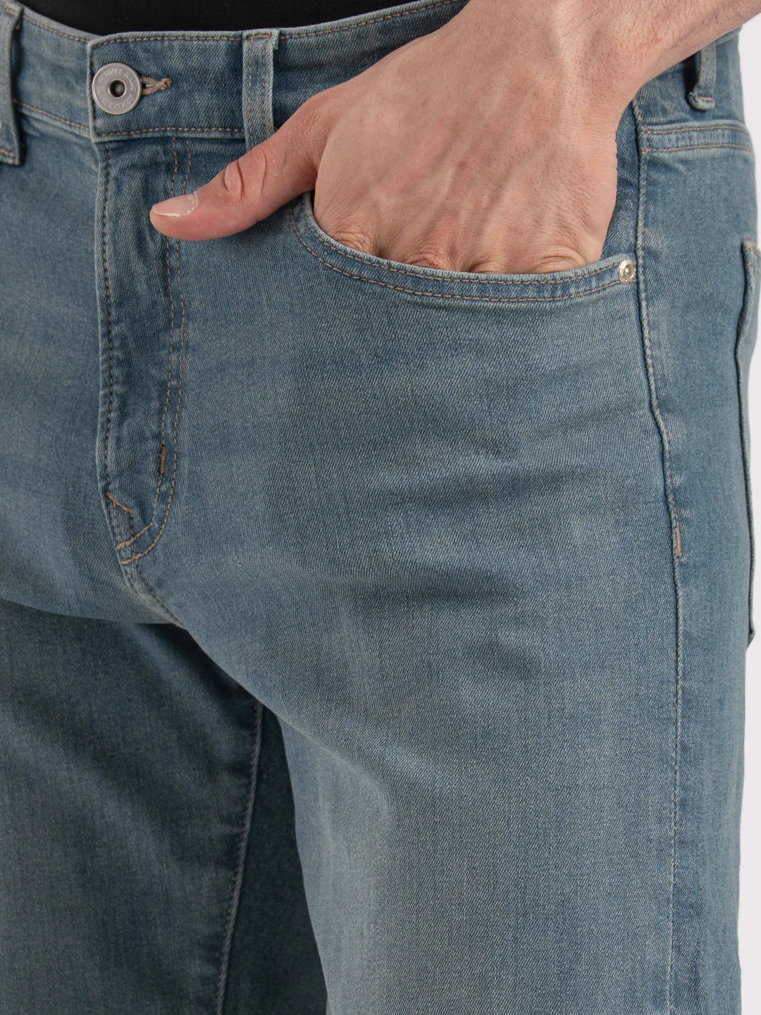 Menâ€™s Straight Fit Denim Jeans - Image 4