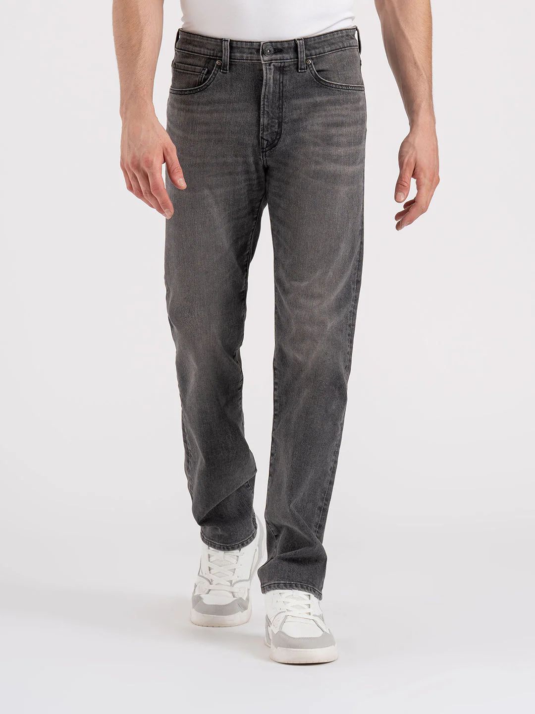Men’s Straight Fit Denim Jeans