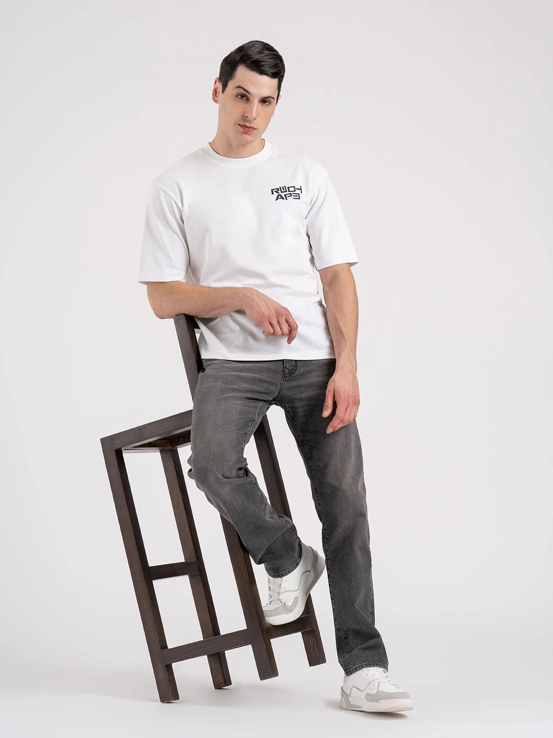 Men’s Straight Fit Denim Jeans - Image 5