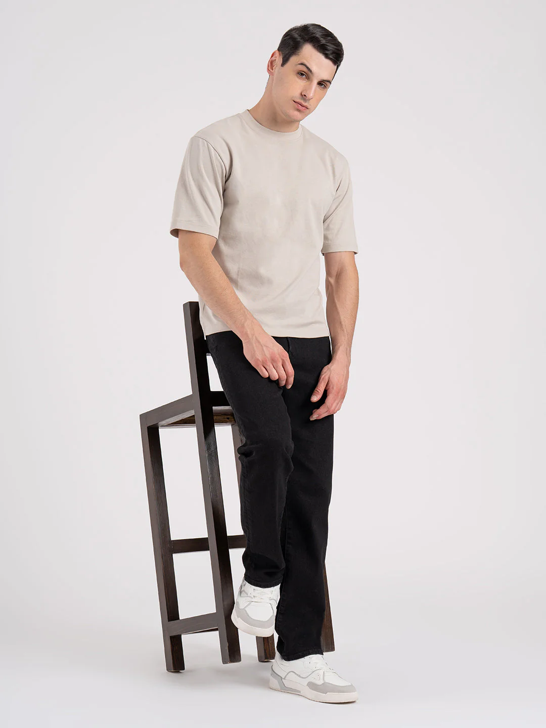 Menâ€™s Straight Fit Denim Jeans - Image 5