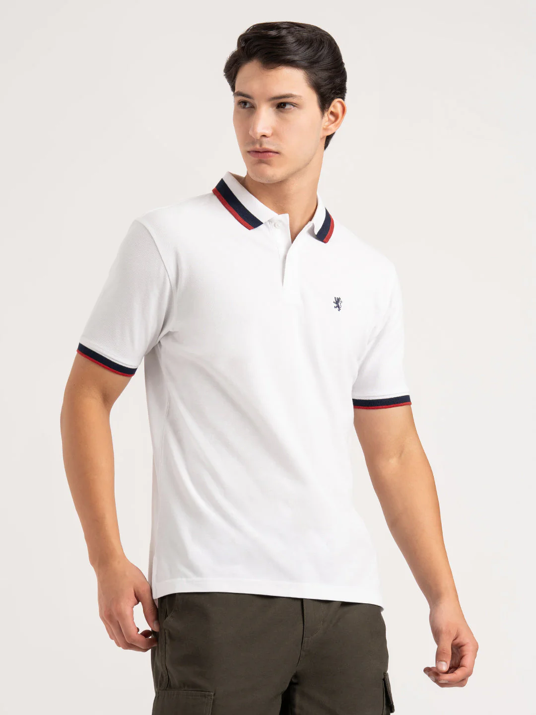 Men White Solid Two-Tone Tipping Polo T-Shirt - Image 4