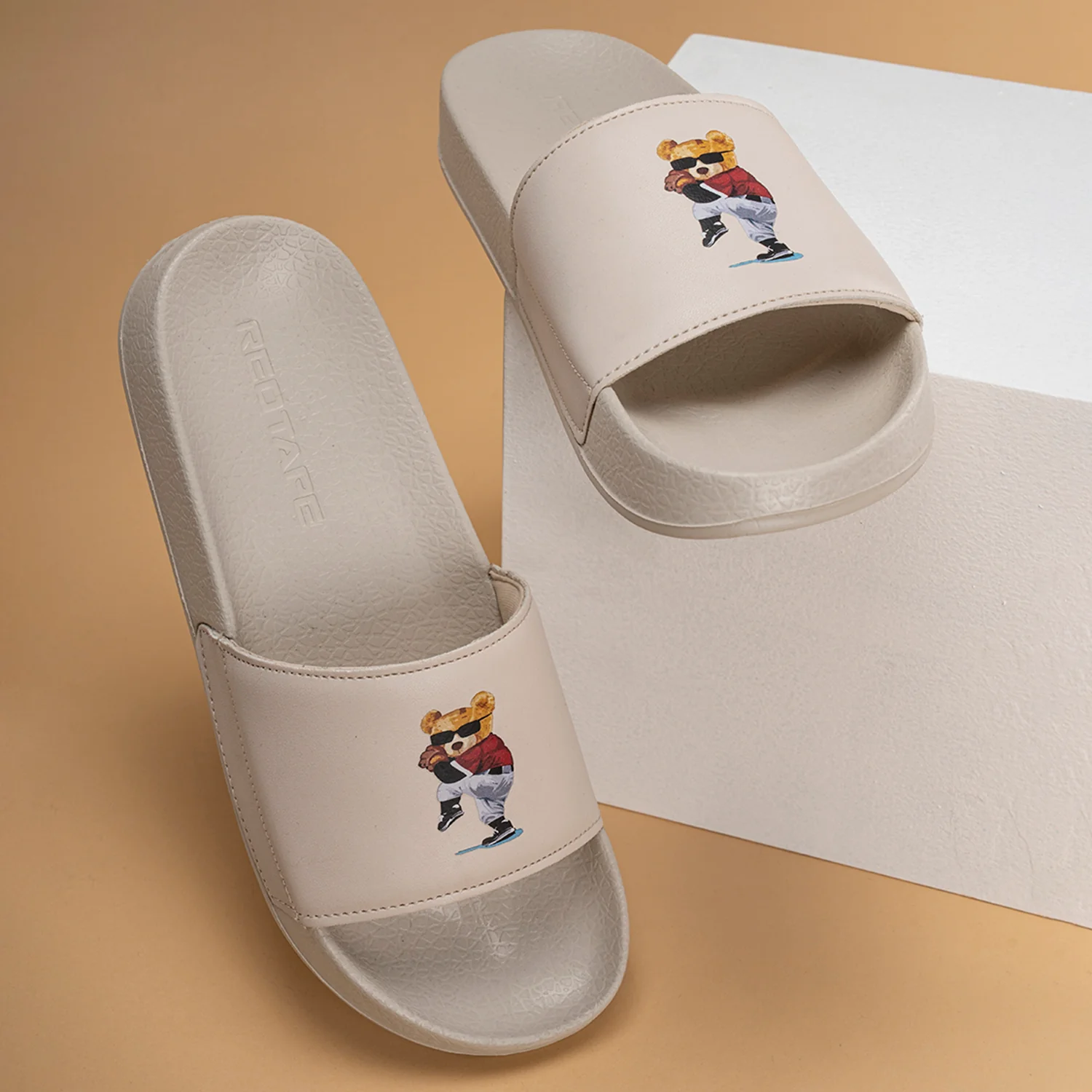Casual Sliders for Men | Refined Round-Toe Shape with a Relaxing Slip-On Support