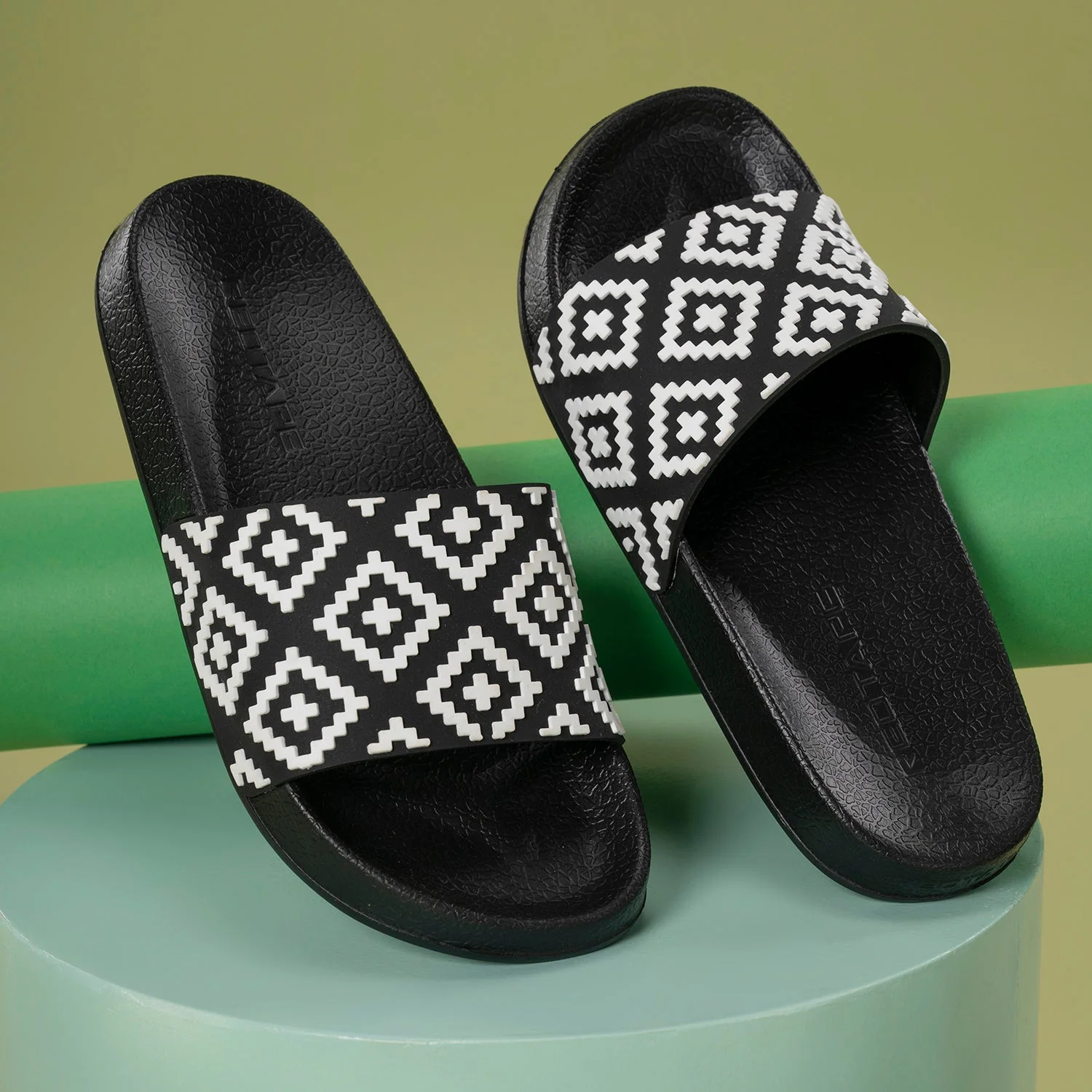 Casual Sliders for Women | Refined Round-Toe Shape with a Relaxing Slip-On Support