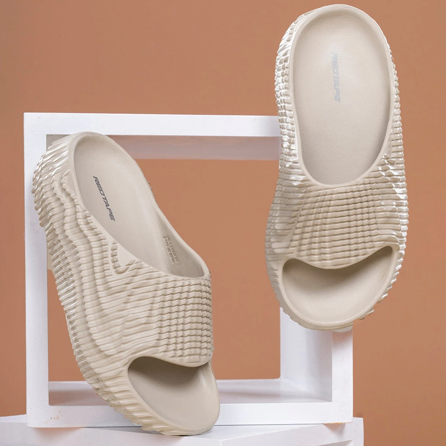 Casual Slip-on Sliders for Women | Refined Round-Toe Shape with the Relaxing Slip-On Support