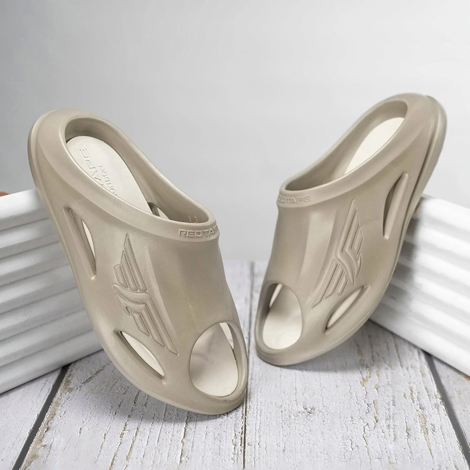 Men's Casual Pool Sliders for Everyday Comfort - Image 6