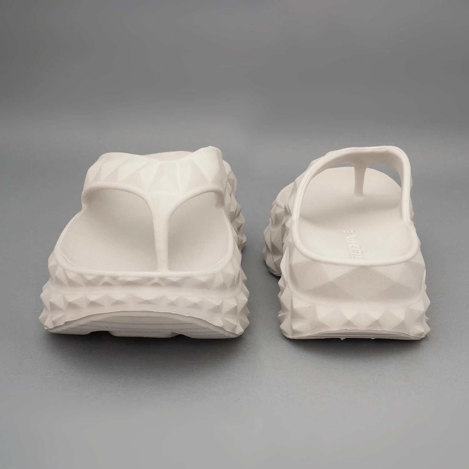 Pool Slider for Women for Casual Comfort - Image 4