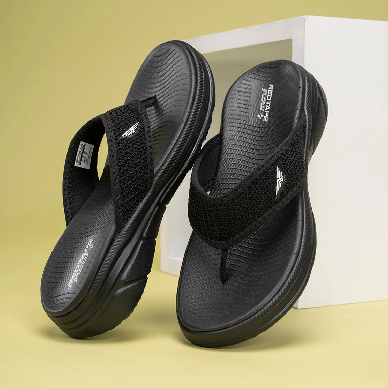Sports Sandals for Women | Refined Round-Toe Shape with a Relaxing Slip-On Support