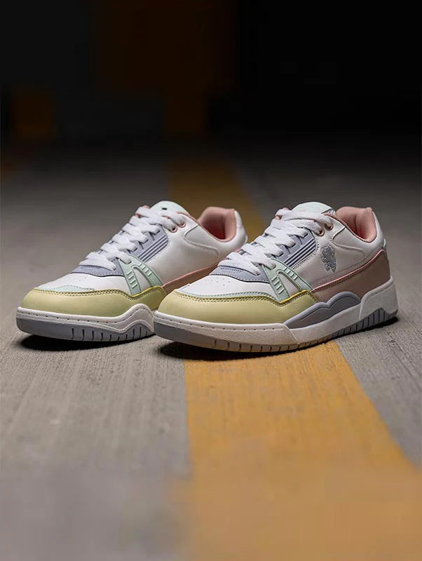 Women's Pink Walking Shoes