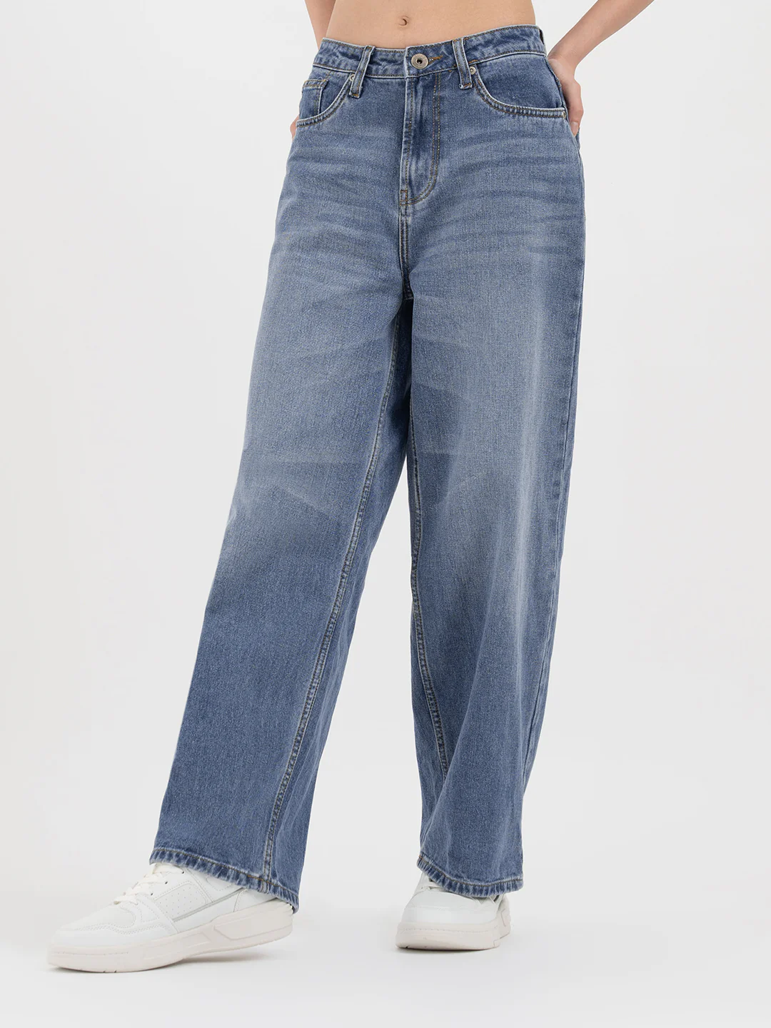 Women’s Light Blue Baggy Jeans - Image 3