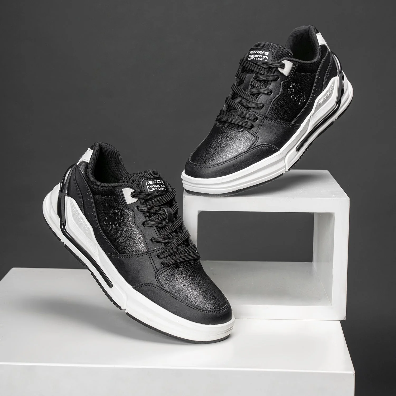 Athleisure Shoes for Men |CultuRed Round-Toe Shape, Cushioning Technology & Smart Ventilation