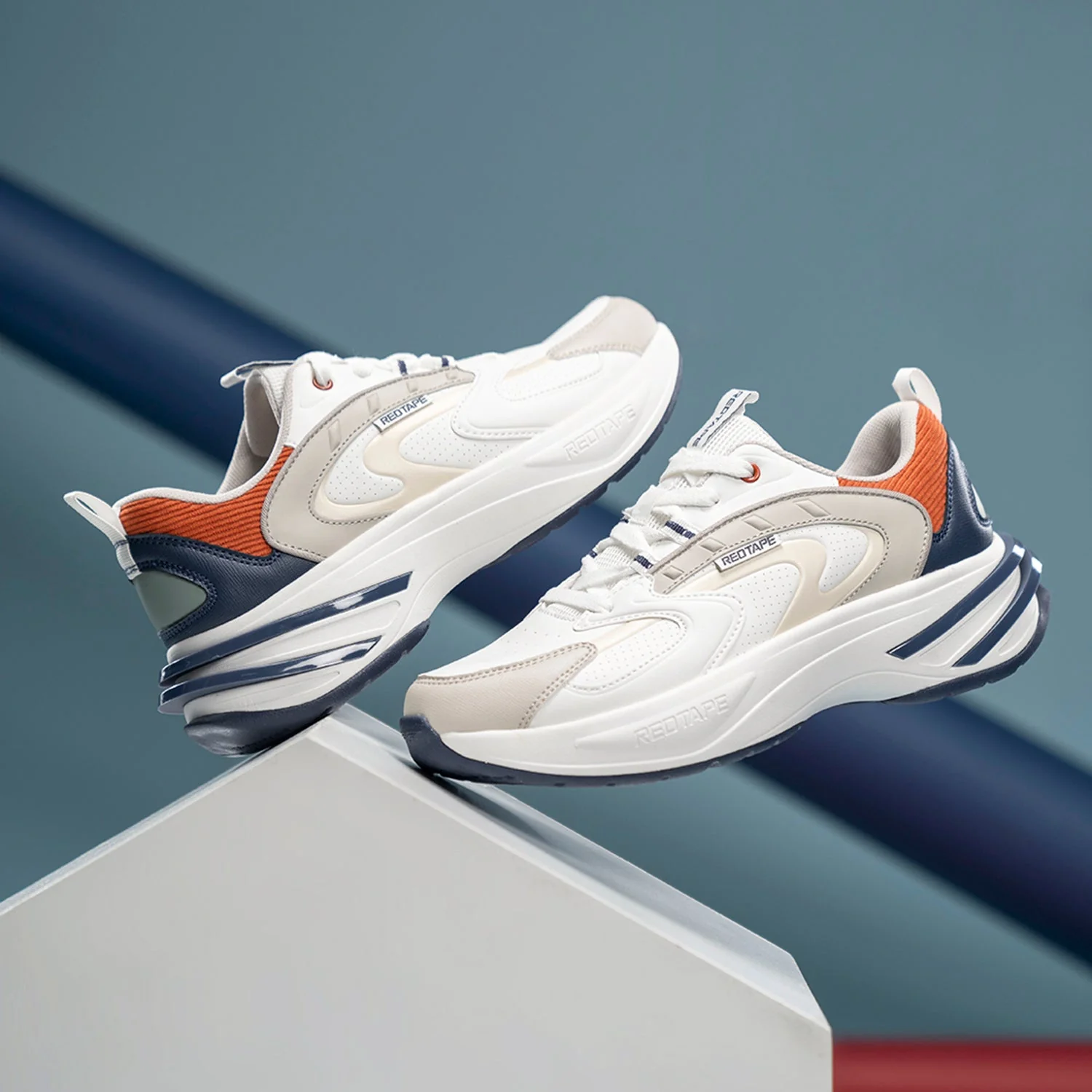 Casual Sneaker Shoes for Men | Elegantly Rounded Front, Soothing Insole & Impact-Resistant Comfort