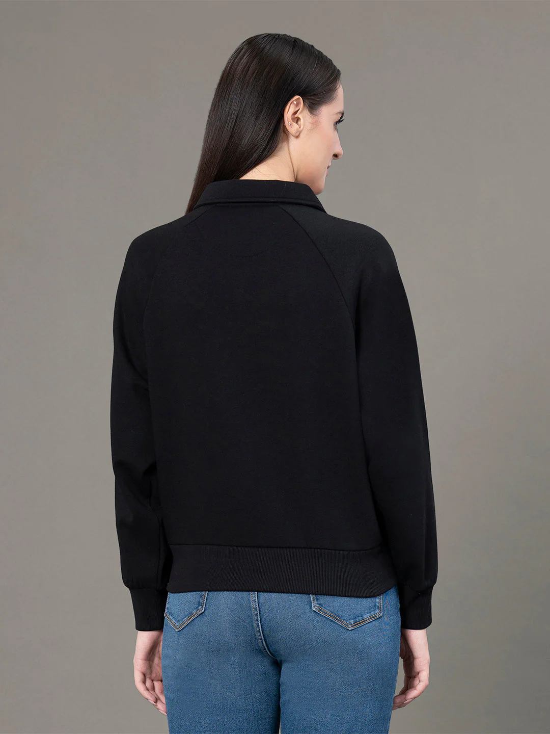 Classic Collar Sweatshirt for Women - Image 3