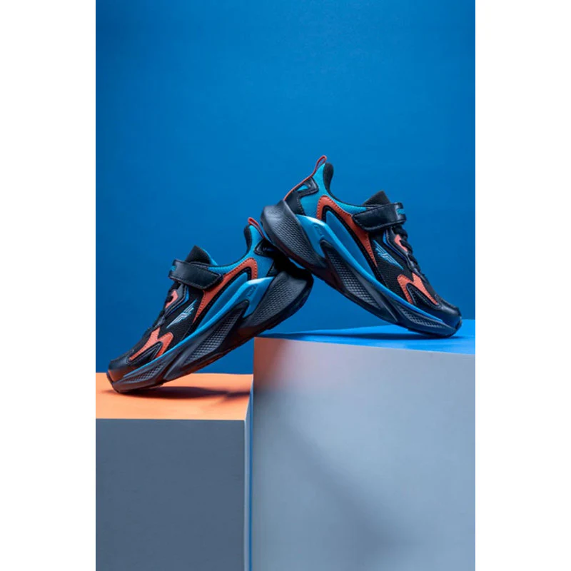 Kids-Unisex Black Walking Shoes