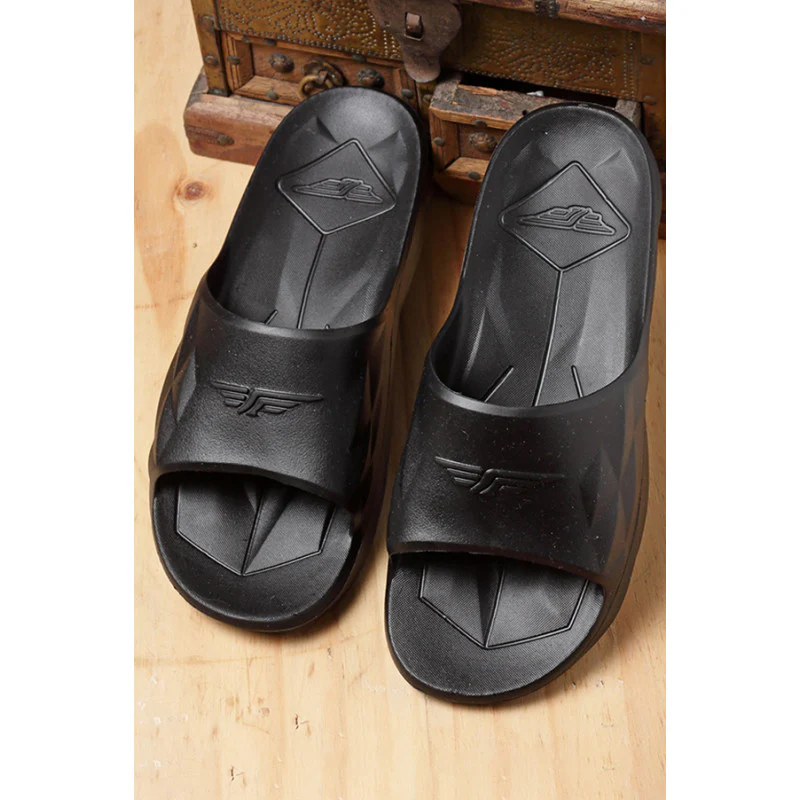 Men Black Solid Sunnies Sliders