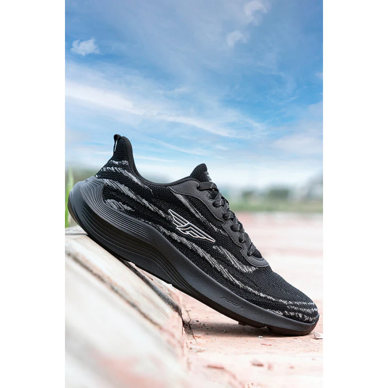 Men's Black/White Walking Shoes