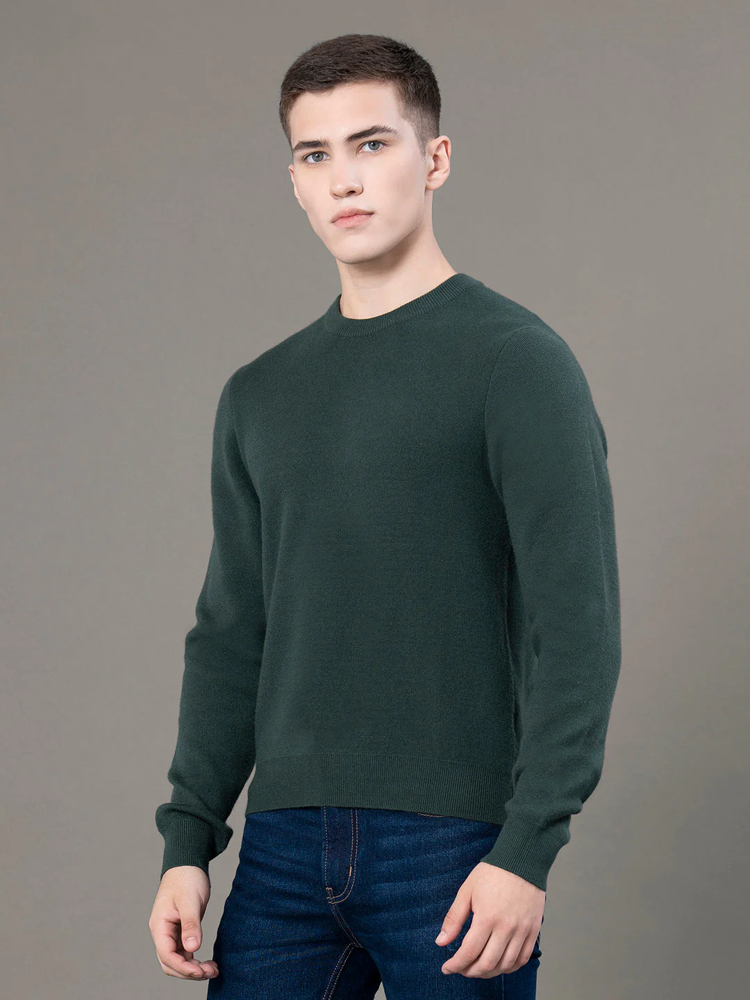 Round Neck Solid Sweater for Men - Image 2