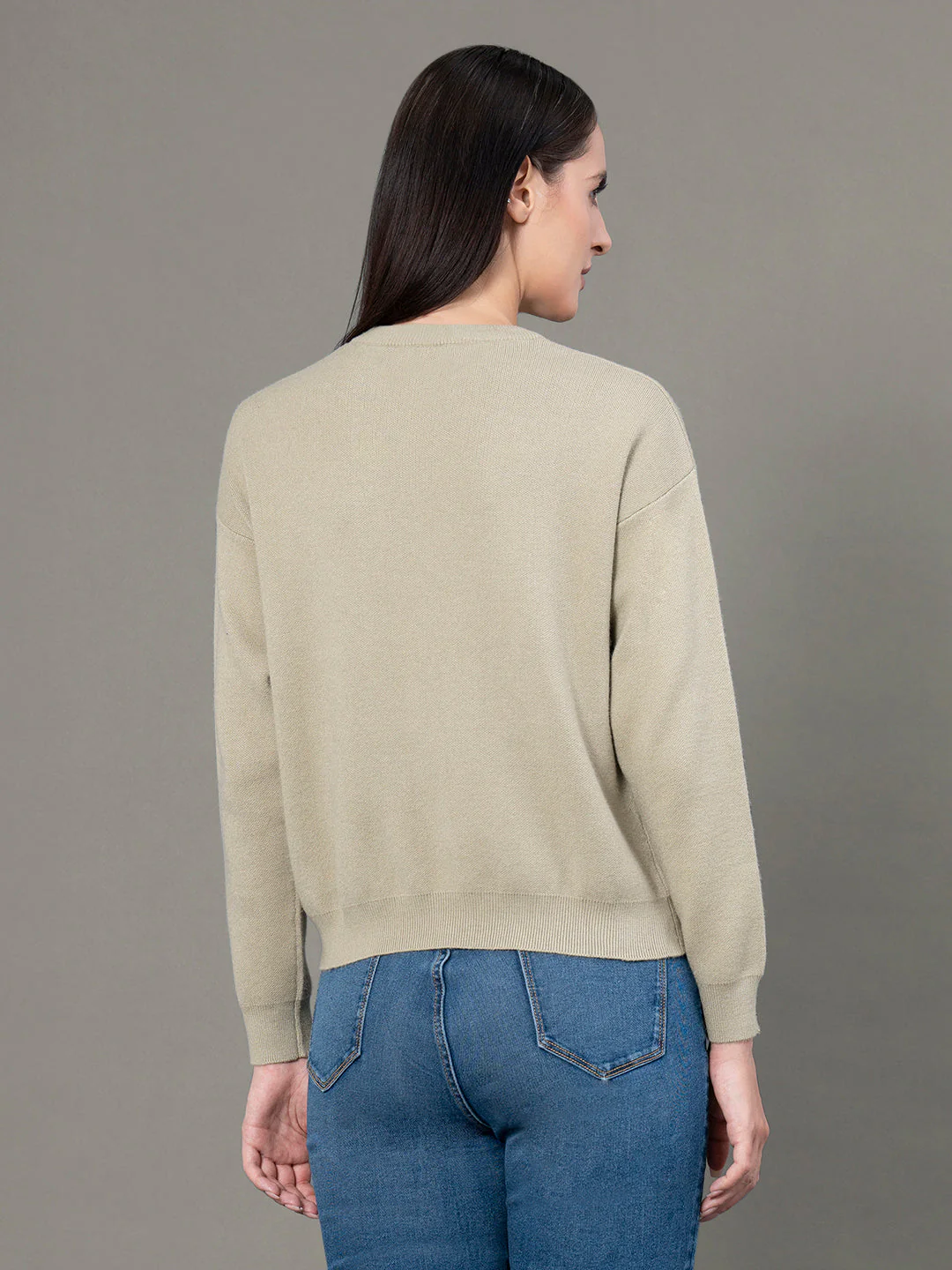 Round Neck Solid Sweater for Women - Image 3
