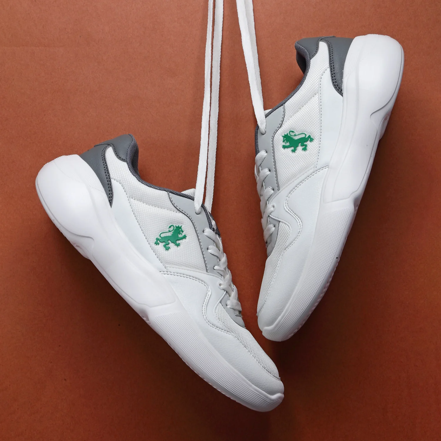 White Casual Sneaker Shoes for Men