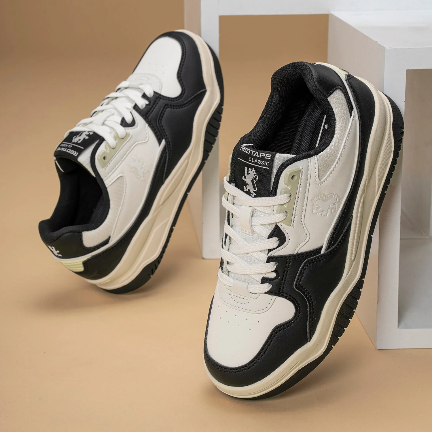 Women's Lifestyle Sneakers